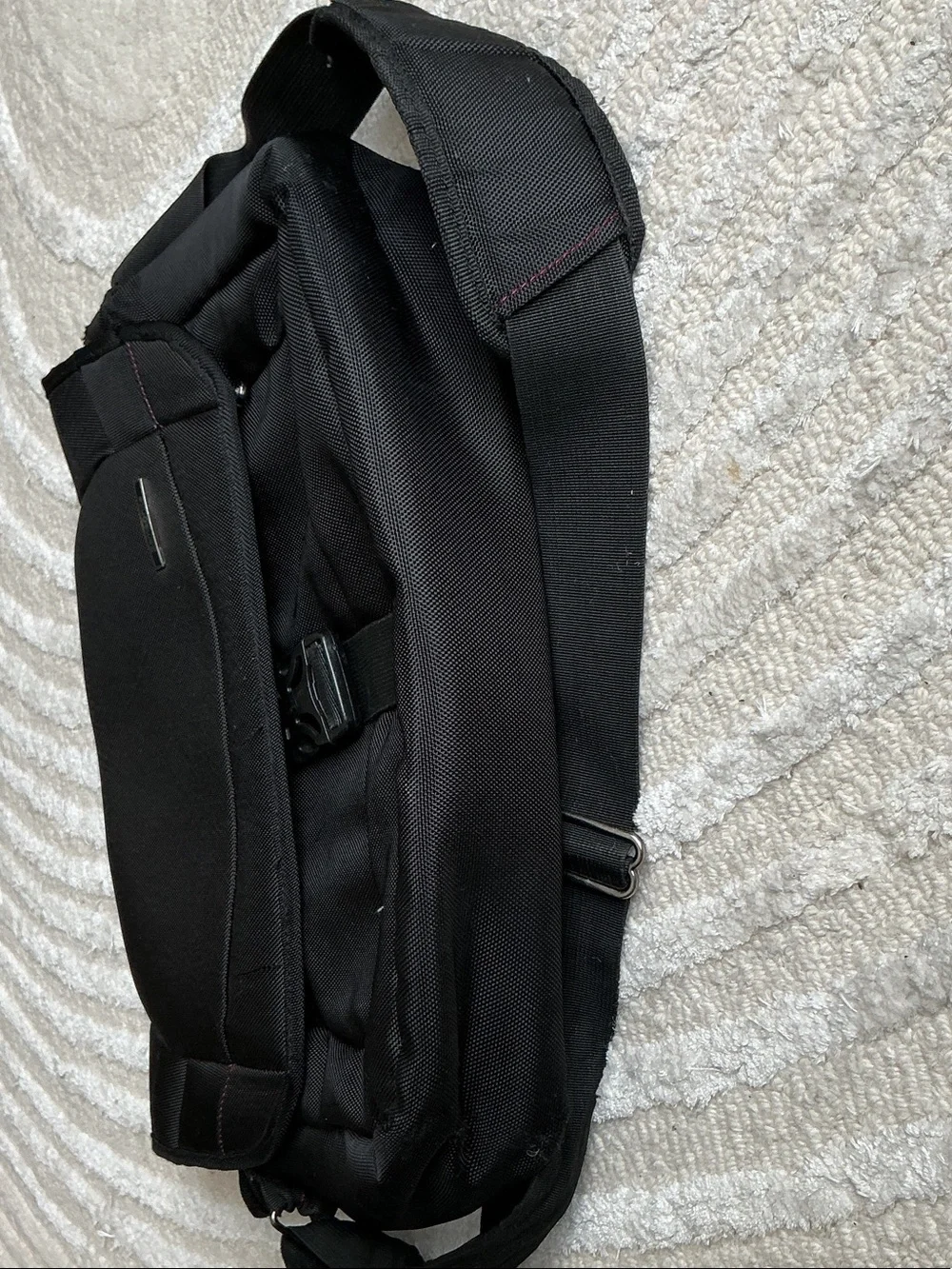 Samsonite Black Nylon Messenger Bag for Men